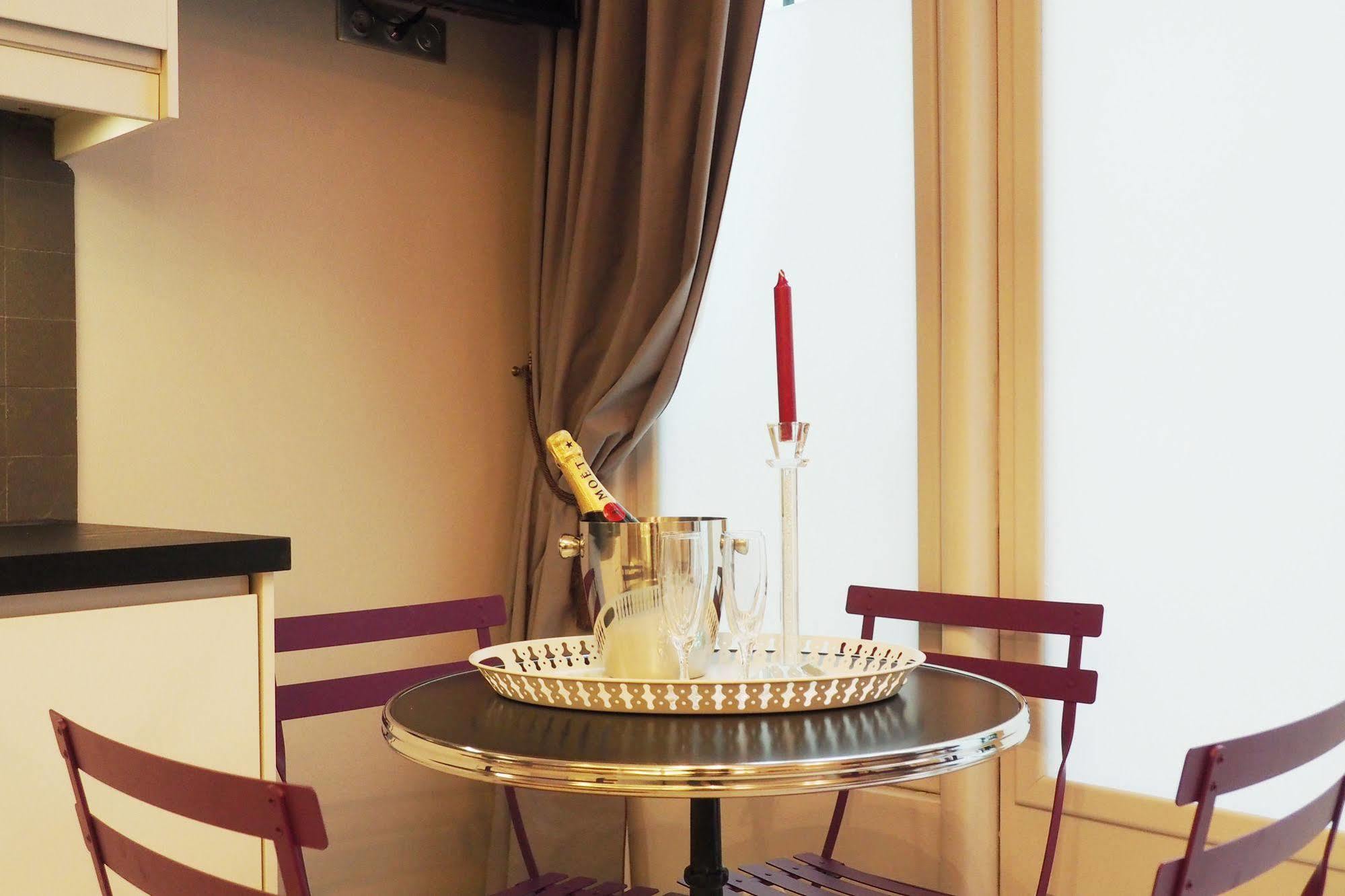 Palais Royal Chicsuites Париж Екстер'єр фото